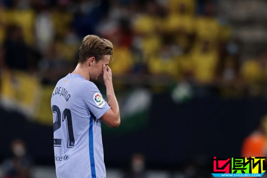 德容 與 巴薩 續(xù)約三年,堅持留隊終迎正果-第3張圖片-世俱杯 德容 與 巴薩 續(xù)約三年,堅持留隊終迎正果-第3張圖片-世俱杯