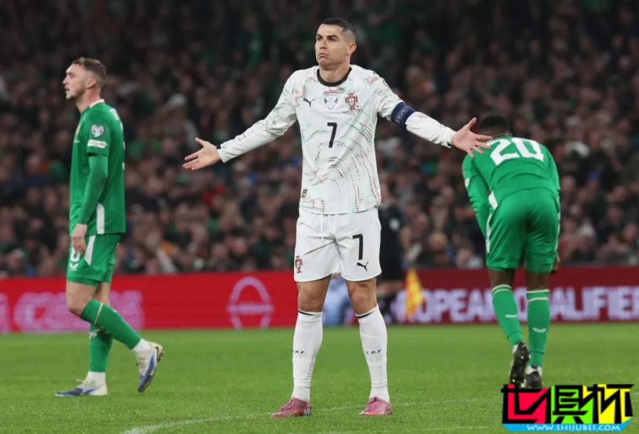 C羅 國家隊生涯首紅,無緣葡萄牙出線決定戰-第1張圖片-世俱杯 C羅 國家隊生涯首紅,無緣葡萄牙出線決定戰-第1張圖片-世俱杯